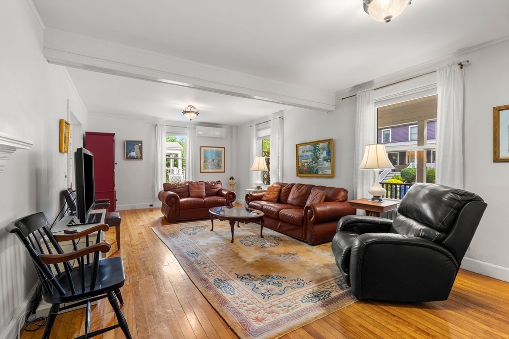 15 Beacon St