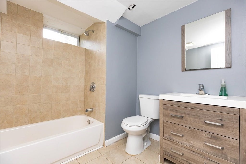 98 Pleasant View St, Methuen, MA, 98 Pleasant View St, Methuen, MA Photo #28