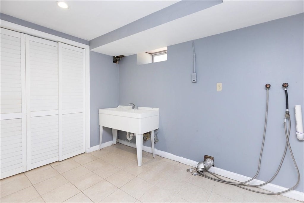 98 Pleasant View St, Methuen, MA, 98 Pleasant View St, Methuen, MA Photo #32