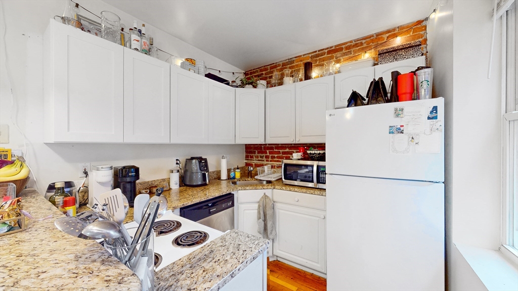 91 Prince St. 17
