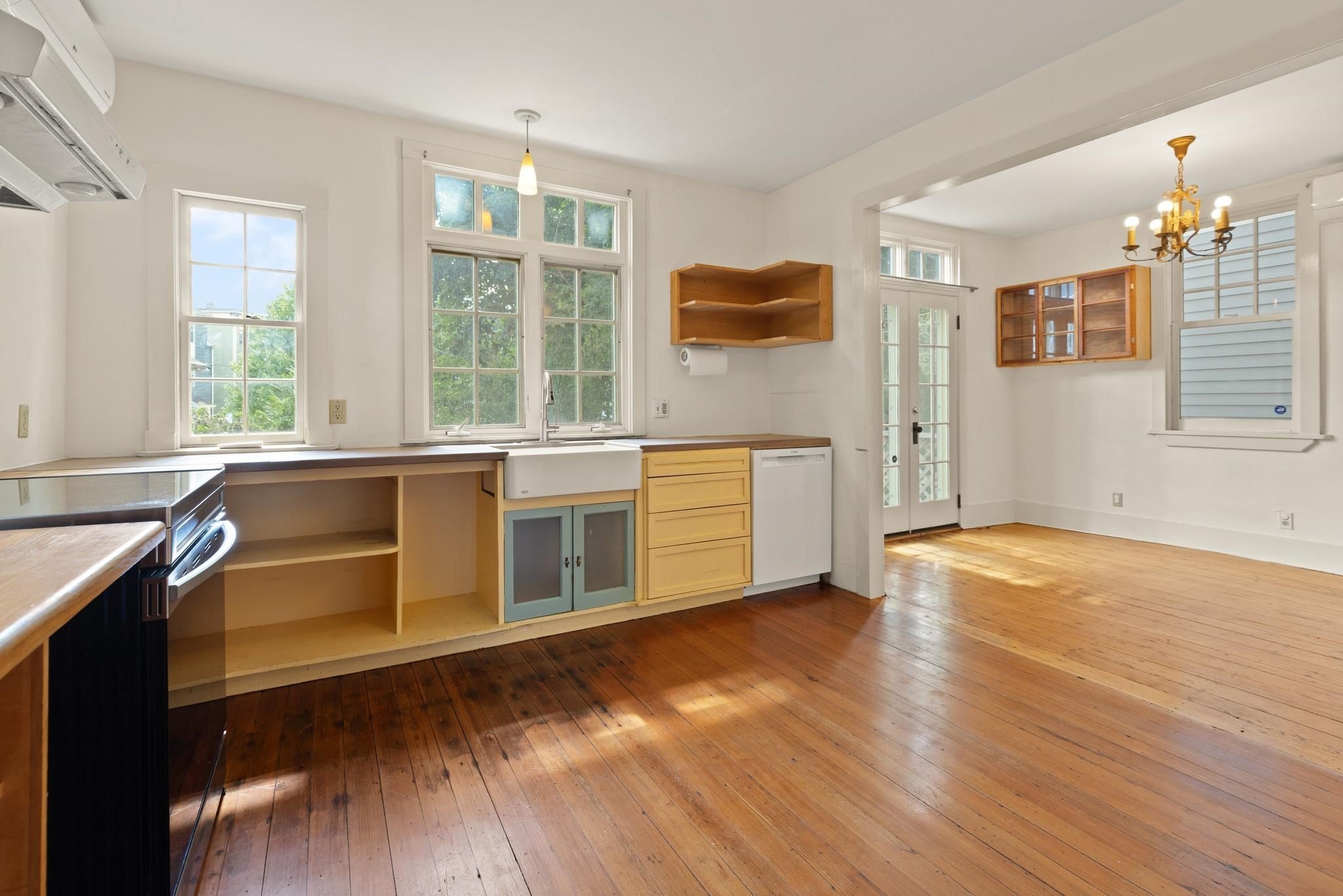 131 Carolina Ave, Boston, MA Photo #10