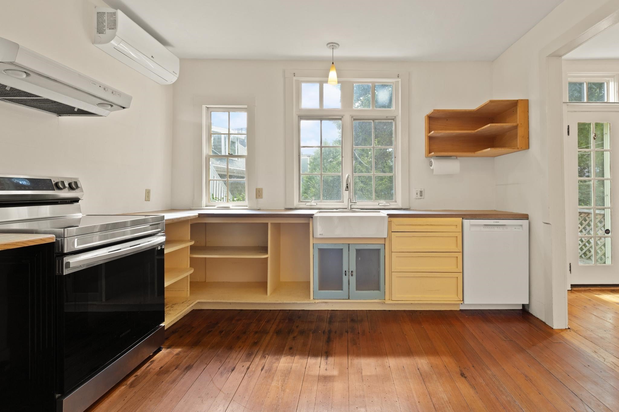 131 Carolina Ave, Boston, MA Photo #5