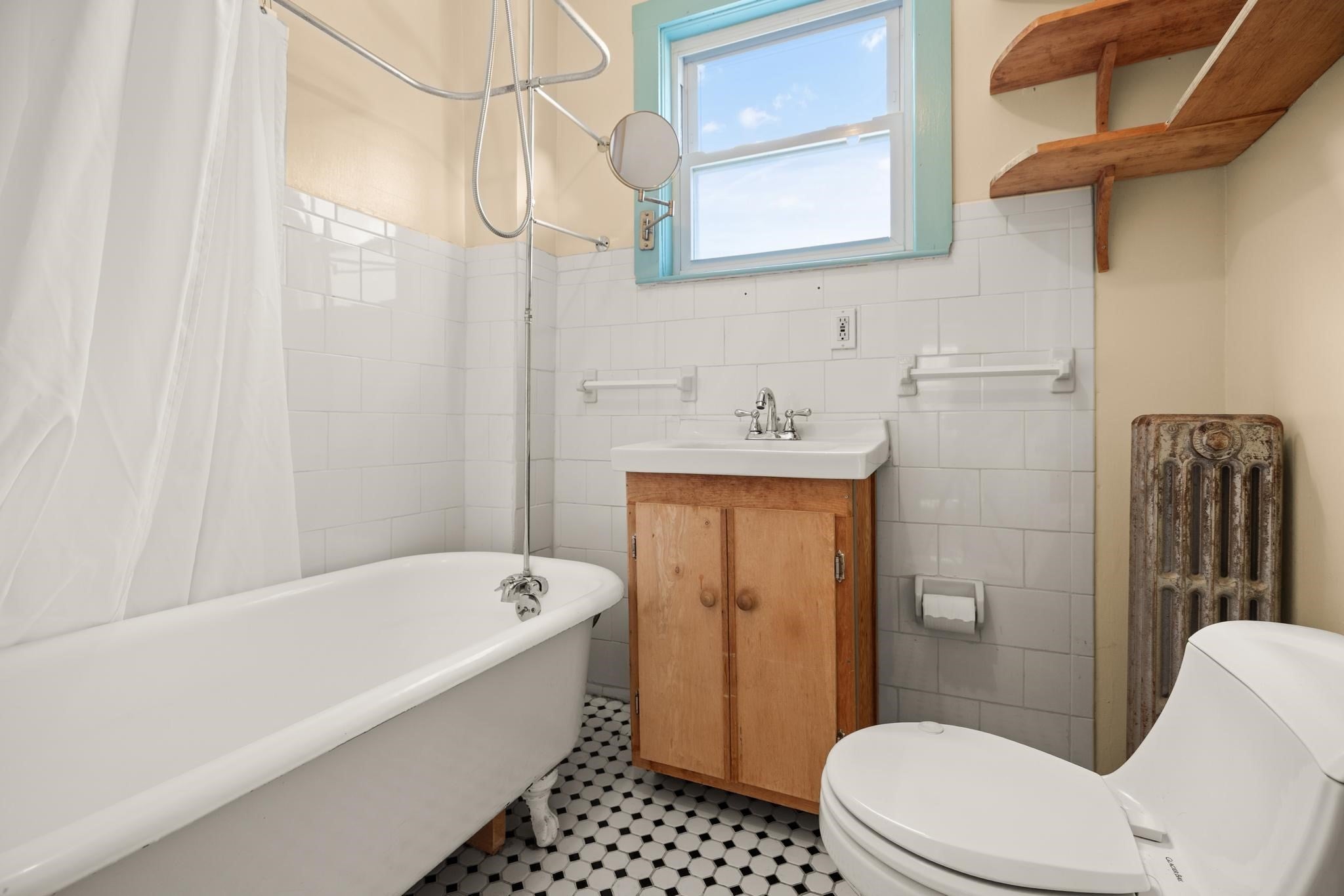 131 Carolina Ave, Boston, MA Photo #16