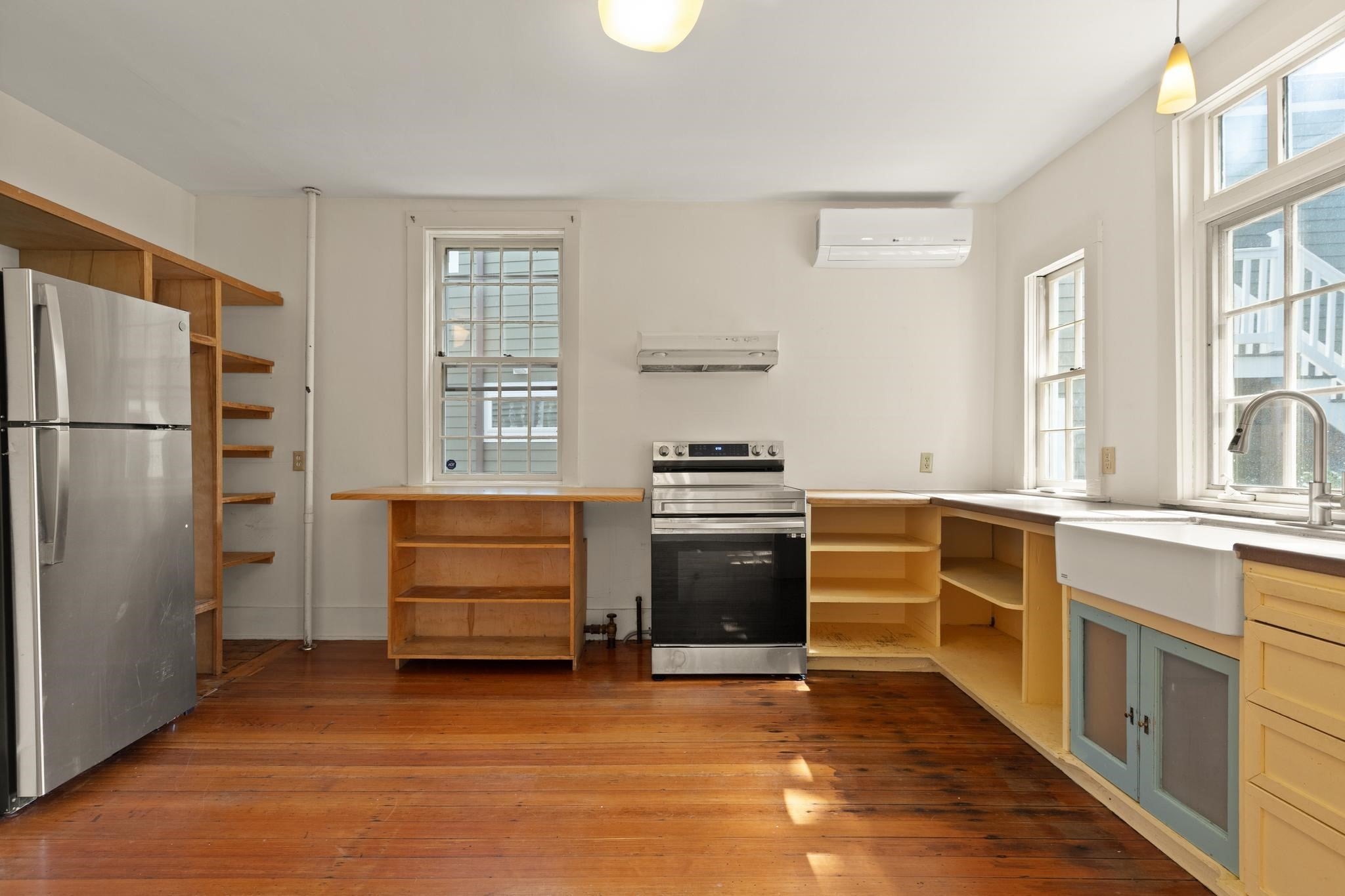 131 Carolina Ave, Boston, MA Photo #6