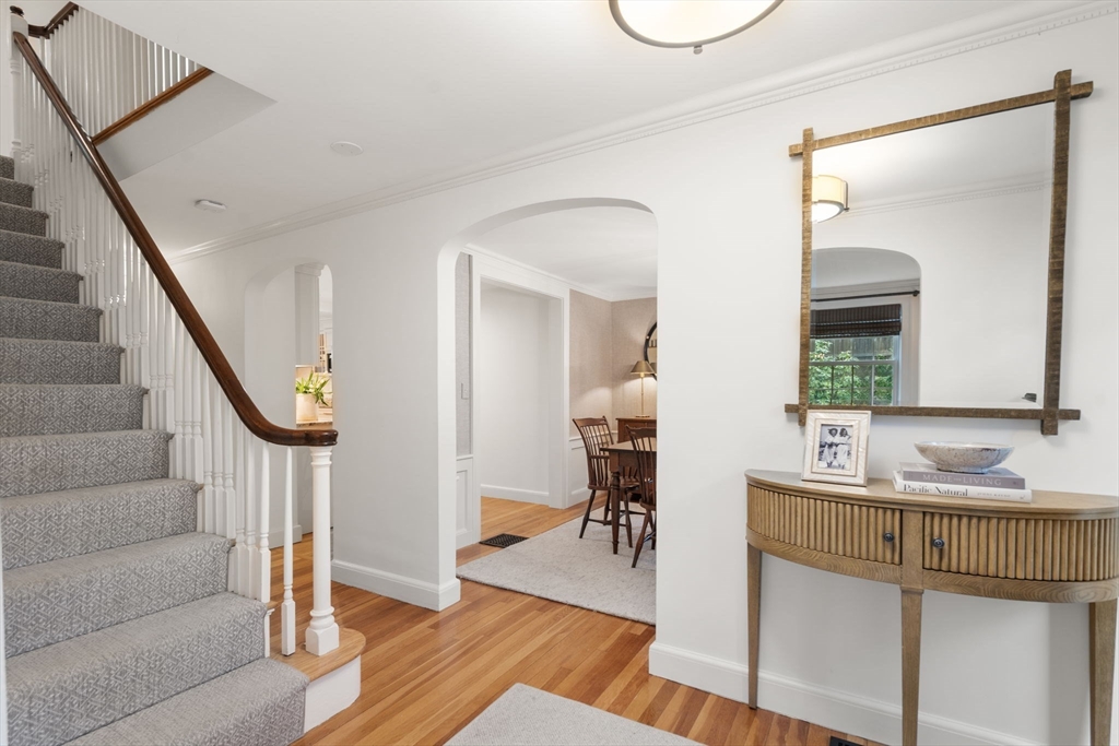9 Lafayette Cir