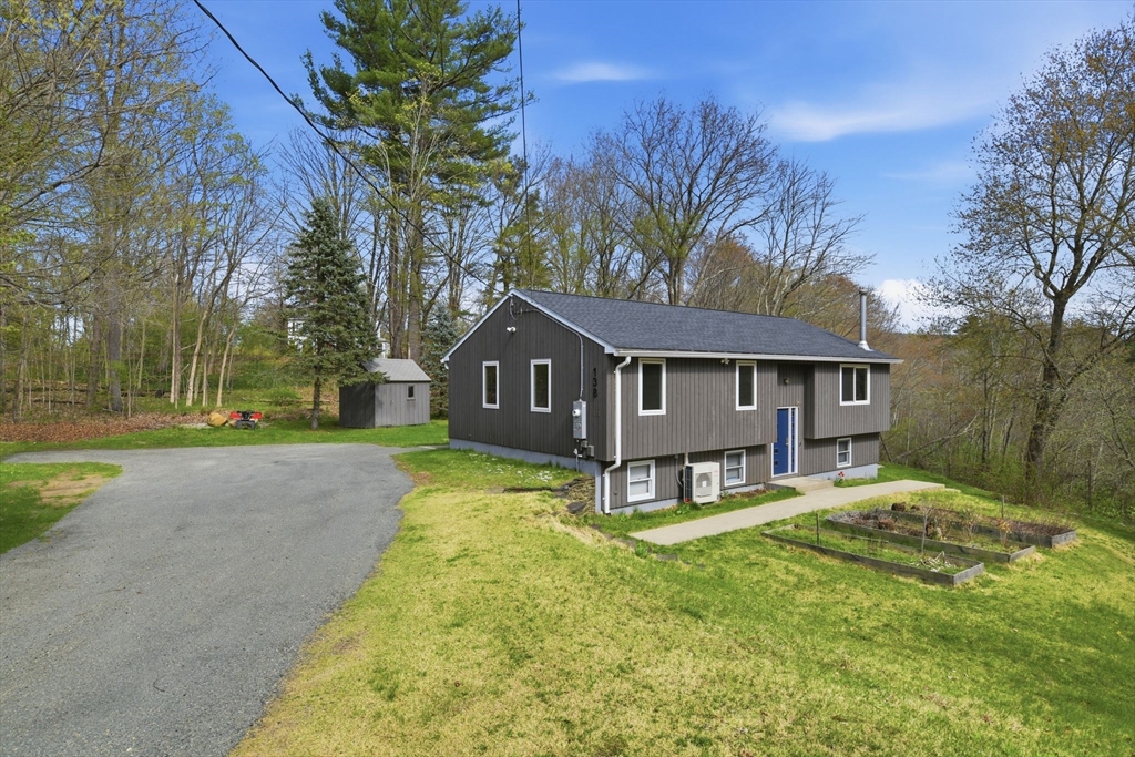 138 West St