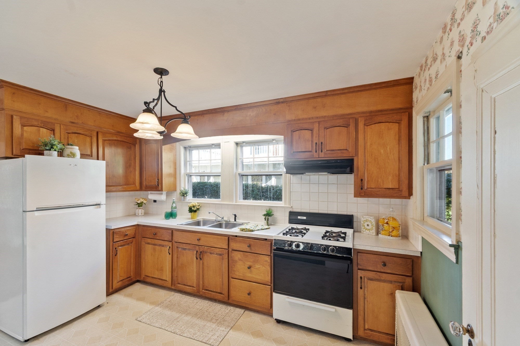 124 Luce Street, Lowell, MA, 124 Luce Street, Lowell, MA Photo #11