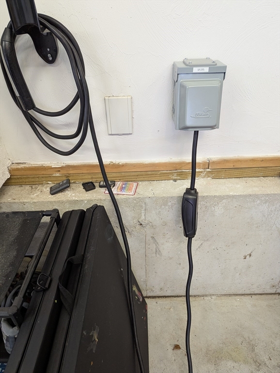 Franklin, Massachusetts 02038, United States, 4 Bedrooms Bedrooms, ,4 BathroomsBathrooms,Residential,Active,103819