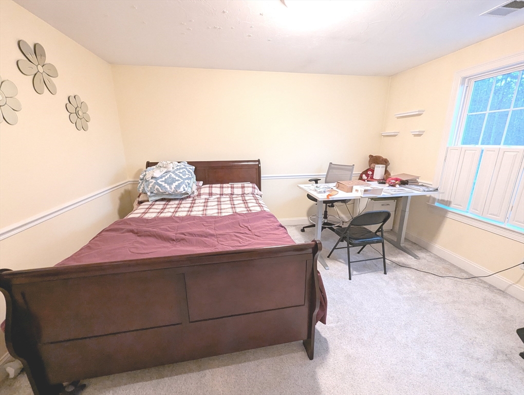 Franklin, Massachusetts 02038, United States, 4 Bedrooms Bedrooms, ,4 BathroomsBathrooms,Residential,Active,103819