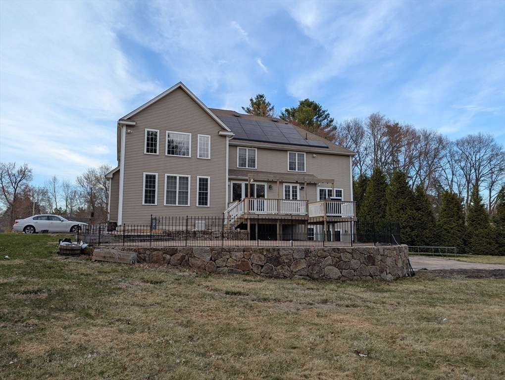 Franklin, Massachusetts 02038, United States, 4 Bedrooms Bedrooms, ,4 BathroomsBathrooms,Residential,Active,103819