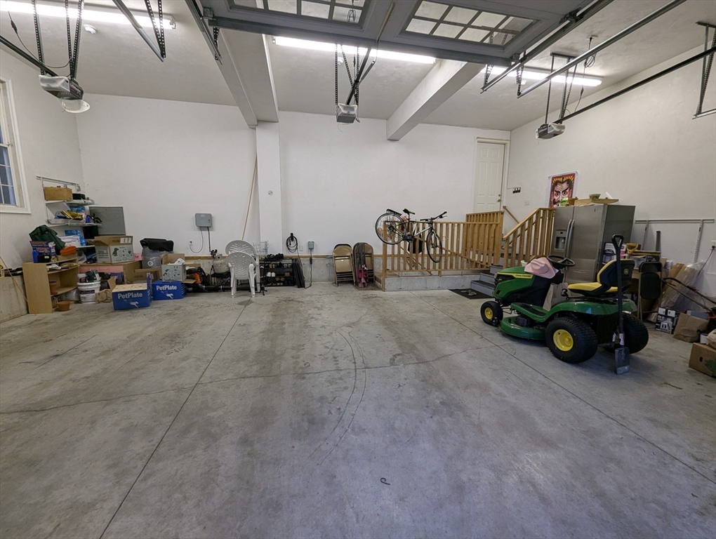 Franklin, Massachusetts 02038, United States, 4 Bedrooms Bedrooms, ,4 BathroomsBathrooms,Residential,Active,103819