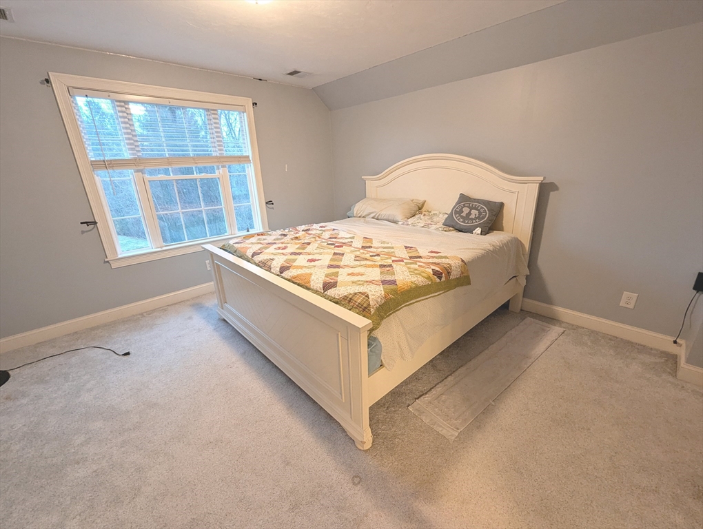 Franklin, Massachusetts 02038, United States, 4 Bedrooms Bedrooms, ,4 BathroomsBathrooms,Residential,Active,103819