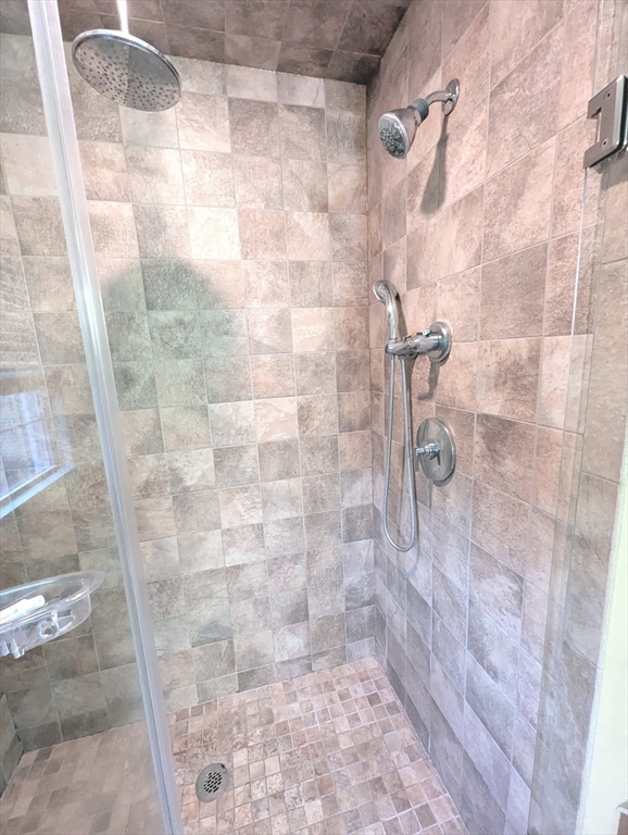 Franklin, Massachusetts 02038, United States, 4 Bedrooms Bedrooms, ,4 BathroomsBathrooms,Residential,Active,103819