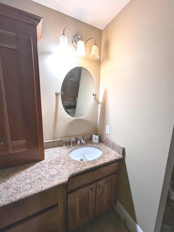 Franklin, Massachusetts 02038, United States, 4 Bedrooms Bedrooms, ,4 BathroomsBathrooms,Residential,Active,103819