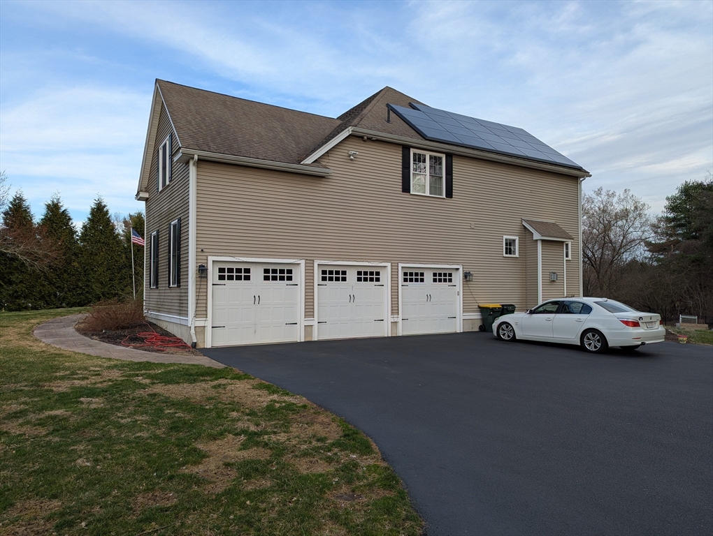 Franklin, Massachusetts 02038, United States, 4 Bedrooms Bedrooms, ,4 BathroomsBathrooms,Residential,Active,103819