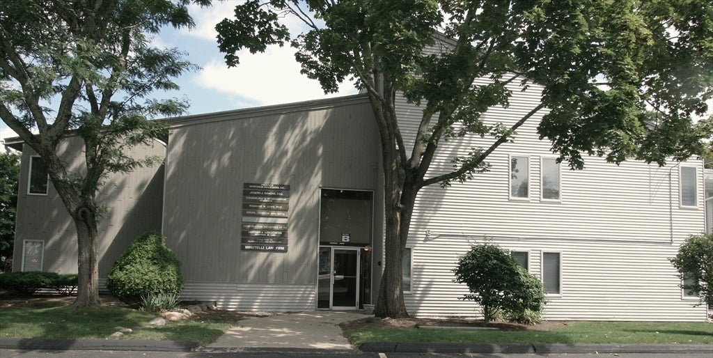 615 Jefferson Blvd B206