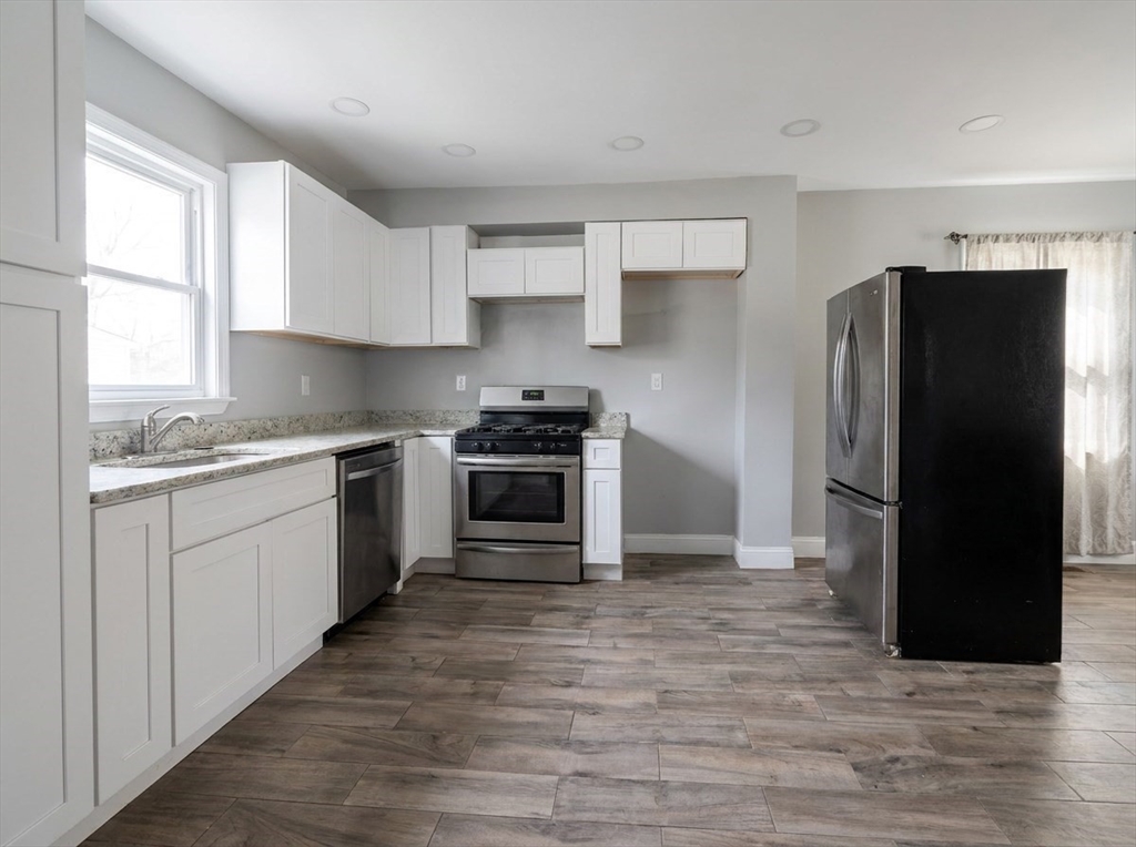 2 Cottage Pl