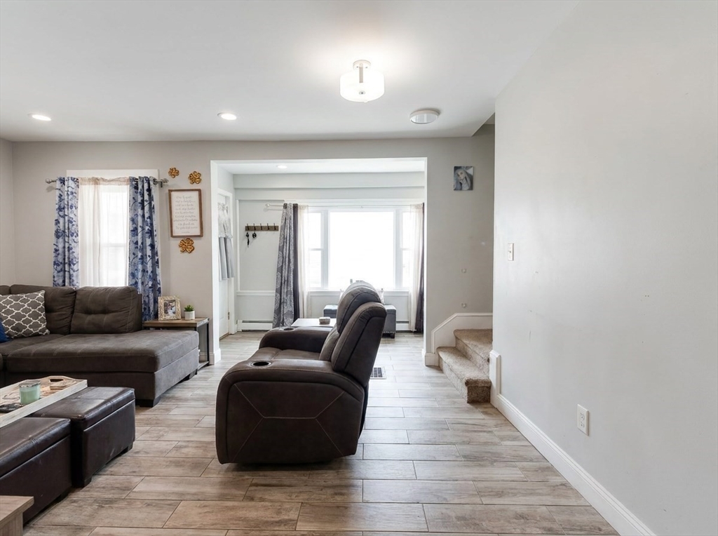 2 Cottage Pl