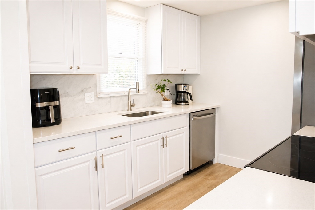 144 Morningside St 44