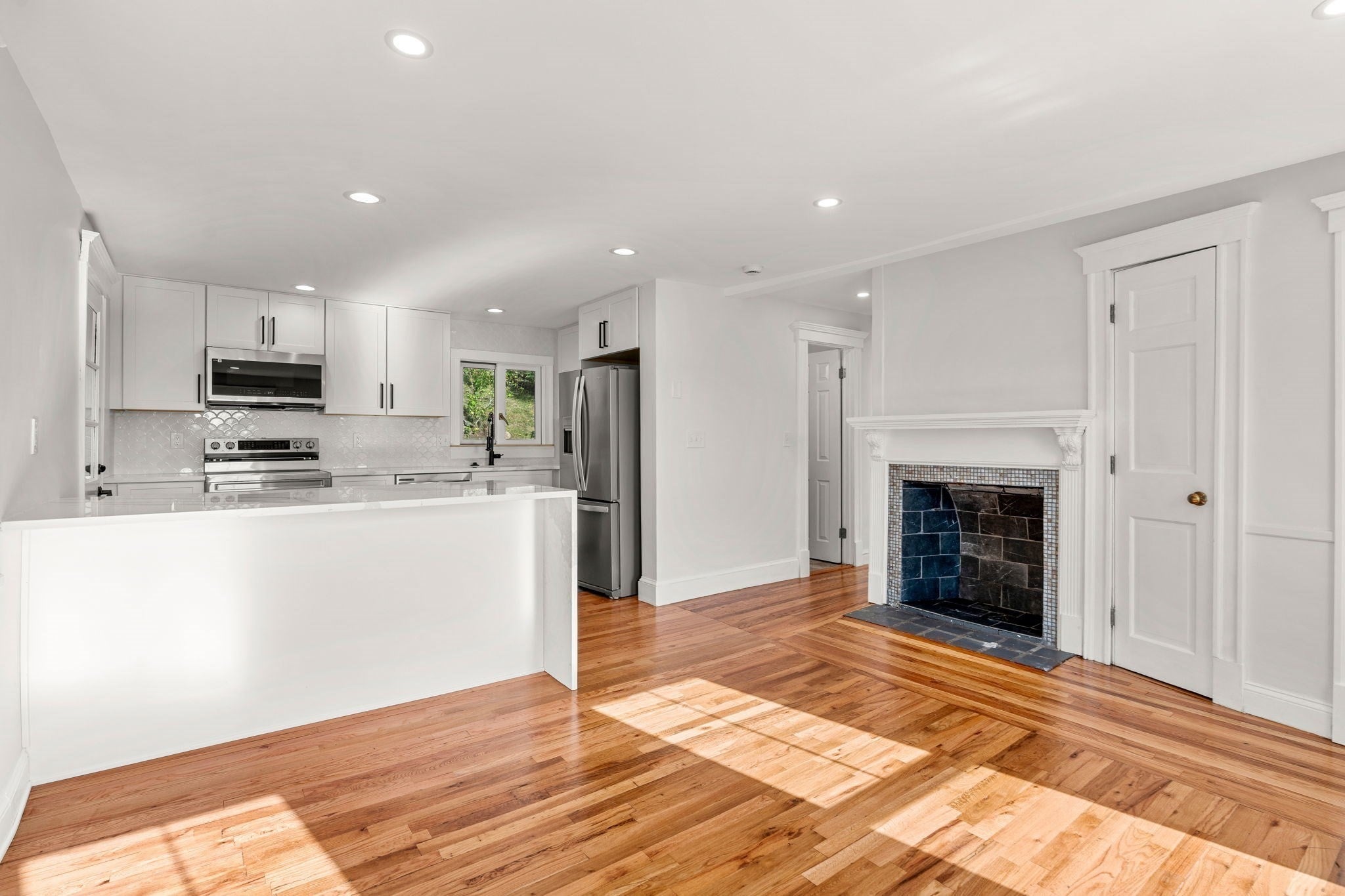 17 Cottage Street, Marblehead, MA, 17 Cottage Street, Marblehead, MA Photo #6