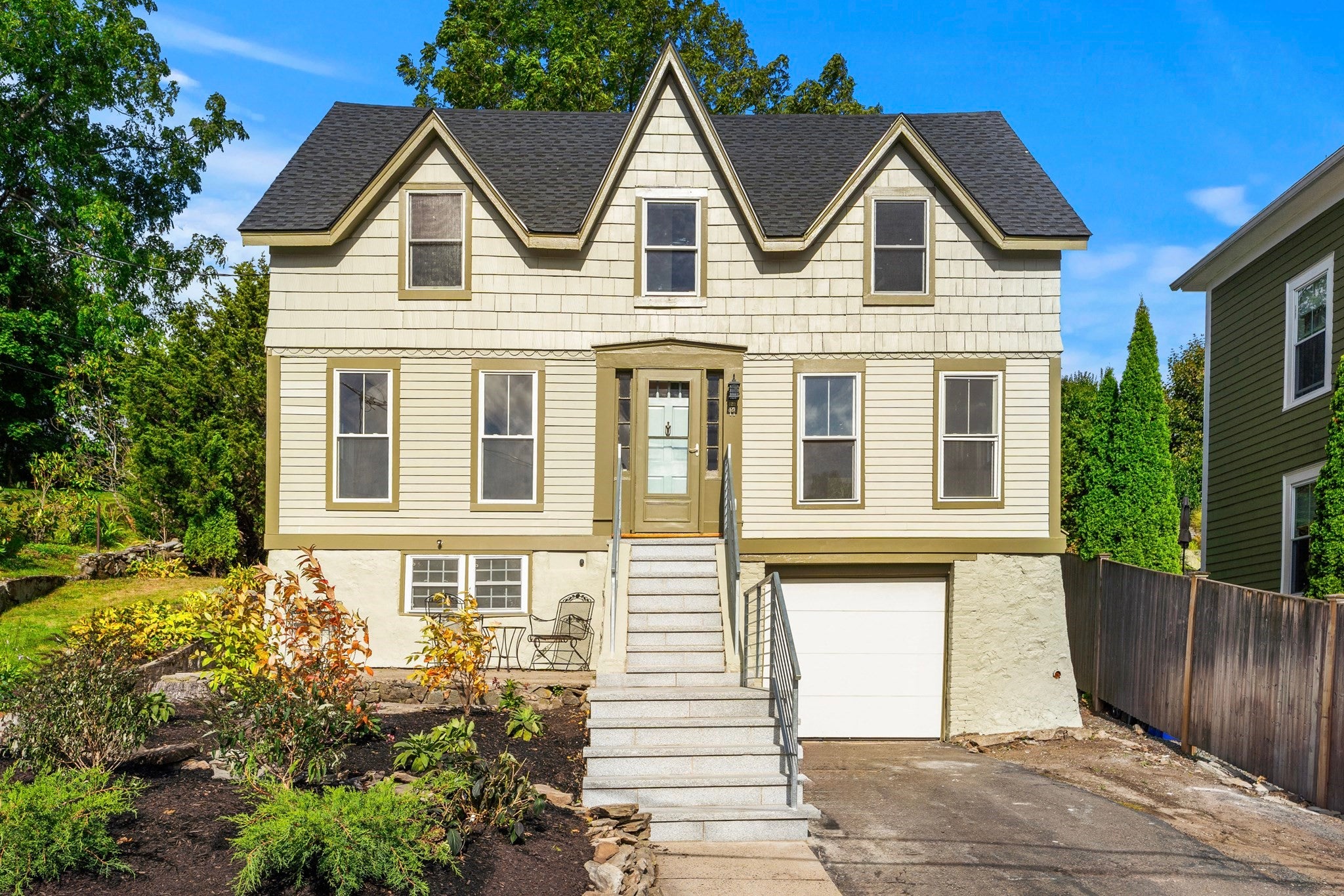 Photo of 17 Cottage Street, Marblehead, MA
