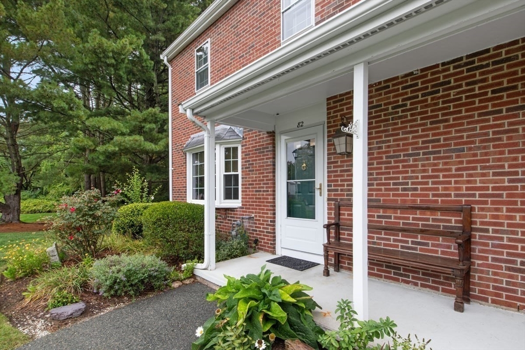 82 Frances Dr 82
