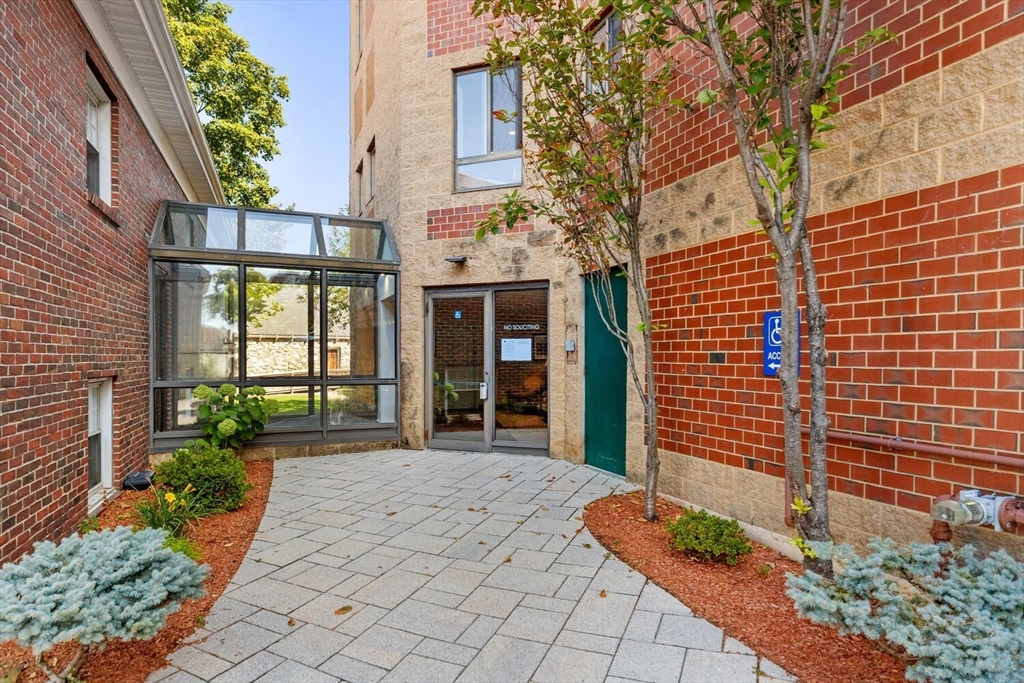 63 Shore Road 35