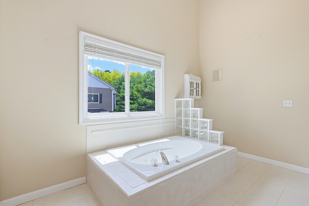 1003 Old Bridge Ln #1003, Bellingham, MA Photo #30