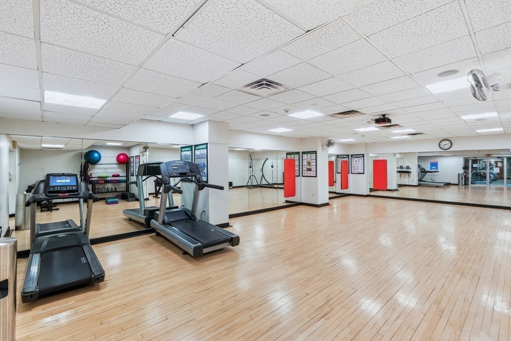 77 Pond Ave #1009, Brookline, MA Photo #14