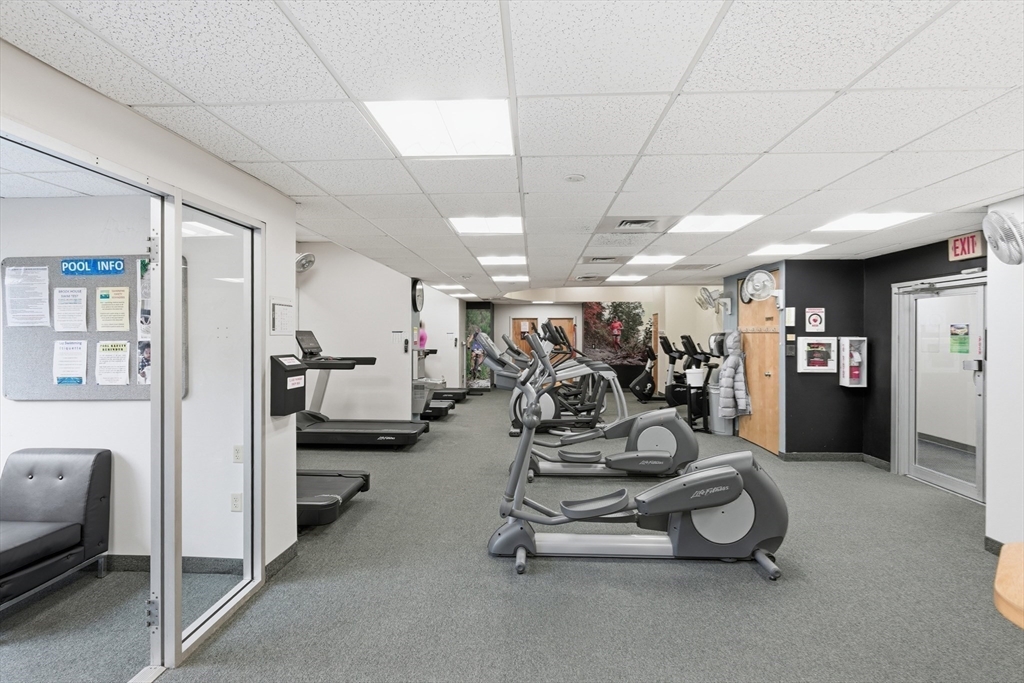 77 Pond Ave #1009, Brookline, MA Photo #15