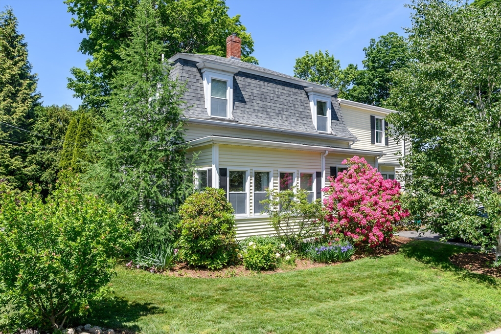 89 Pond St