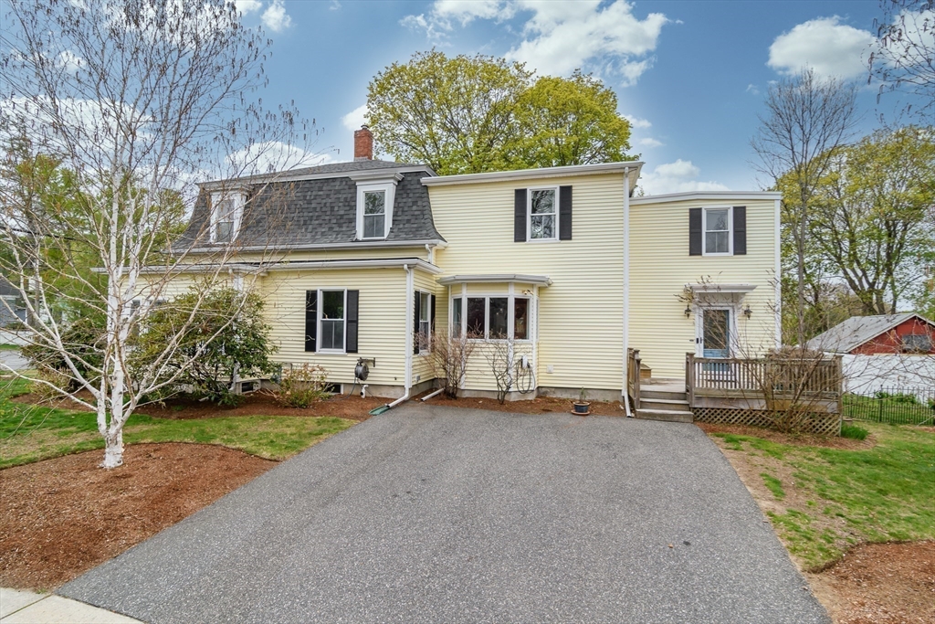 89 Pond St