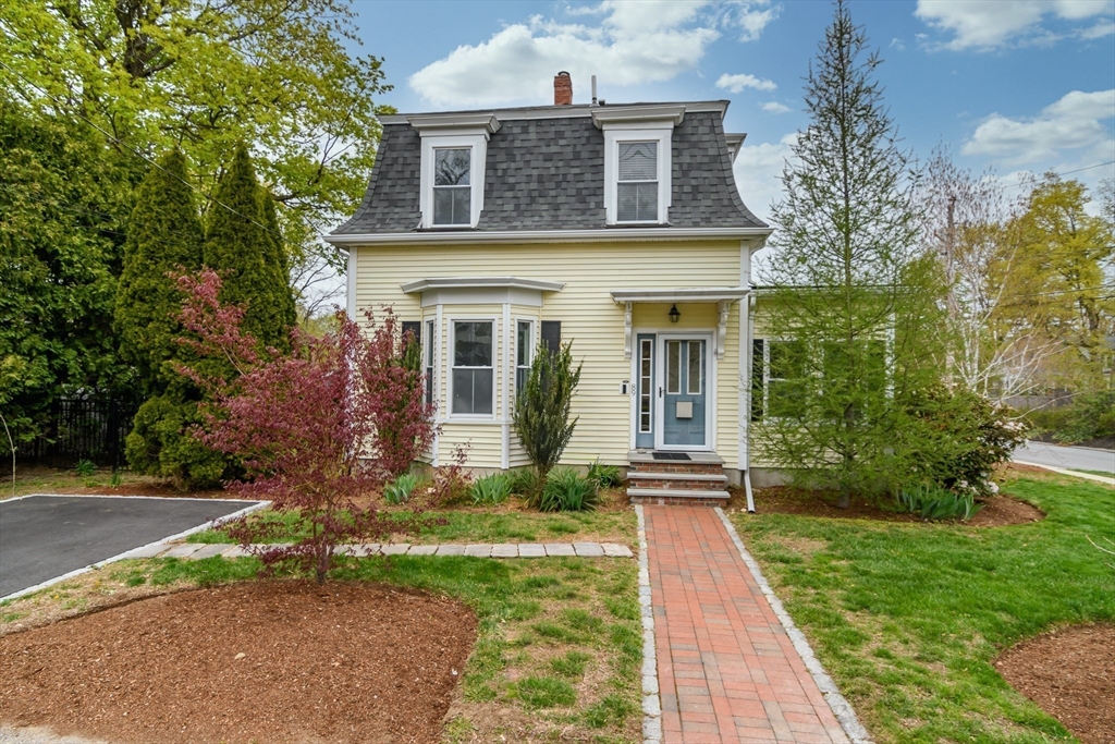 89 Pond St