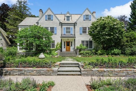 15 Hubbard Park Road Cambridge MA 02138