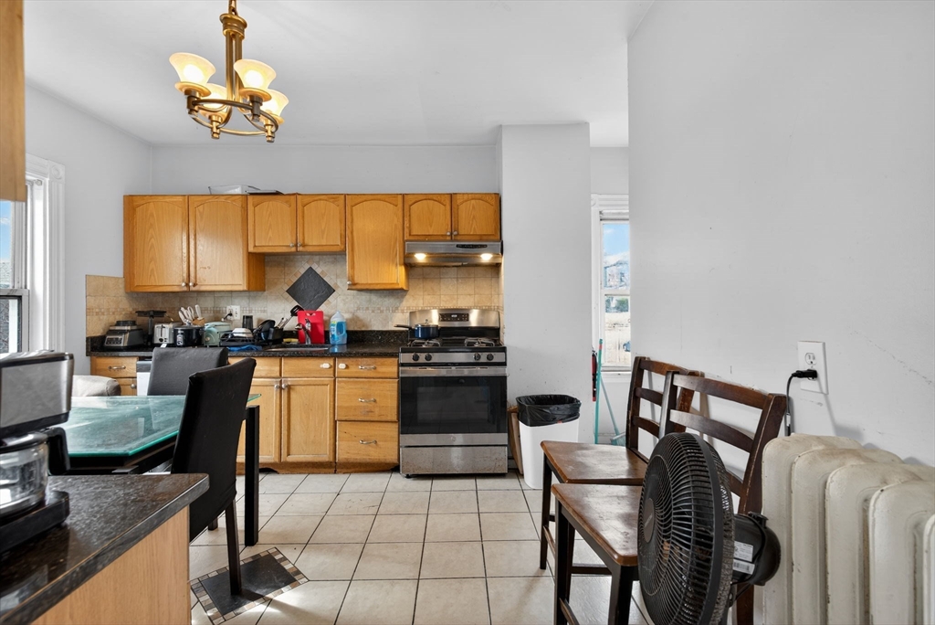 963 Winthrop Ave