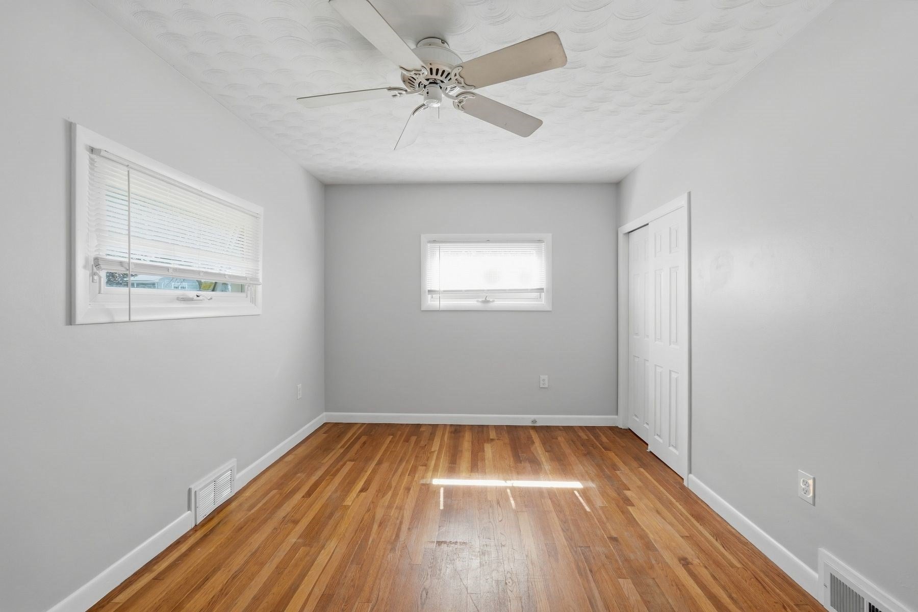 7 Athens St, Auburn, MA, 7 Athens St, Auburn, MA Photo #15