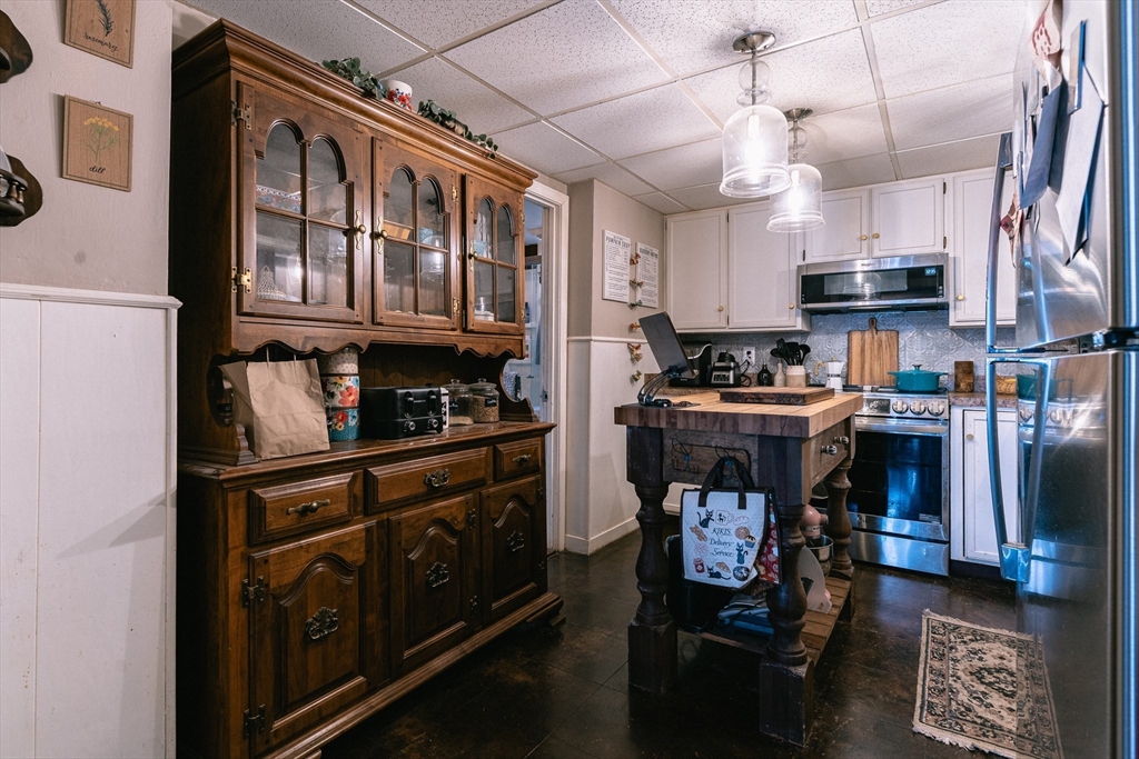 2 Natural History Dr.