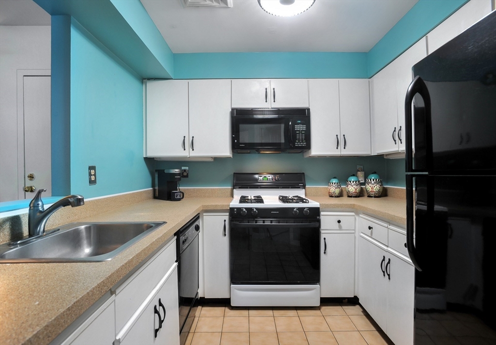 26 School St 205