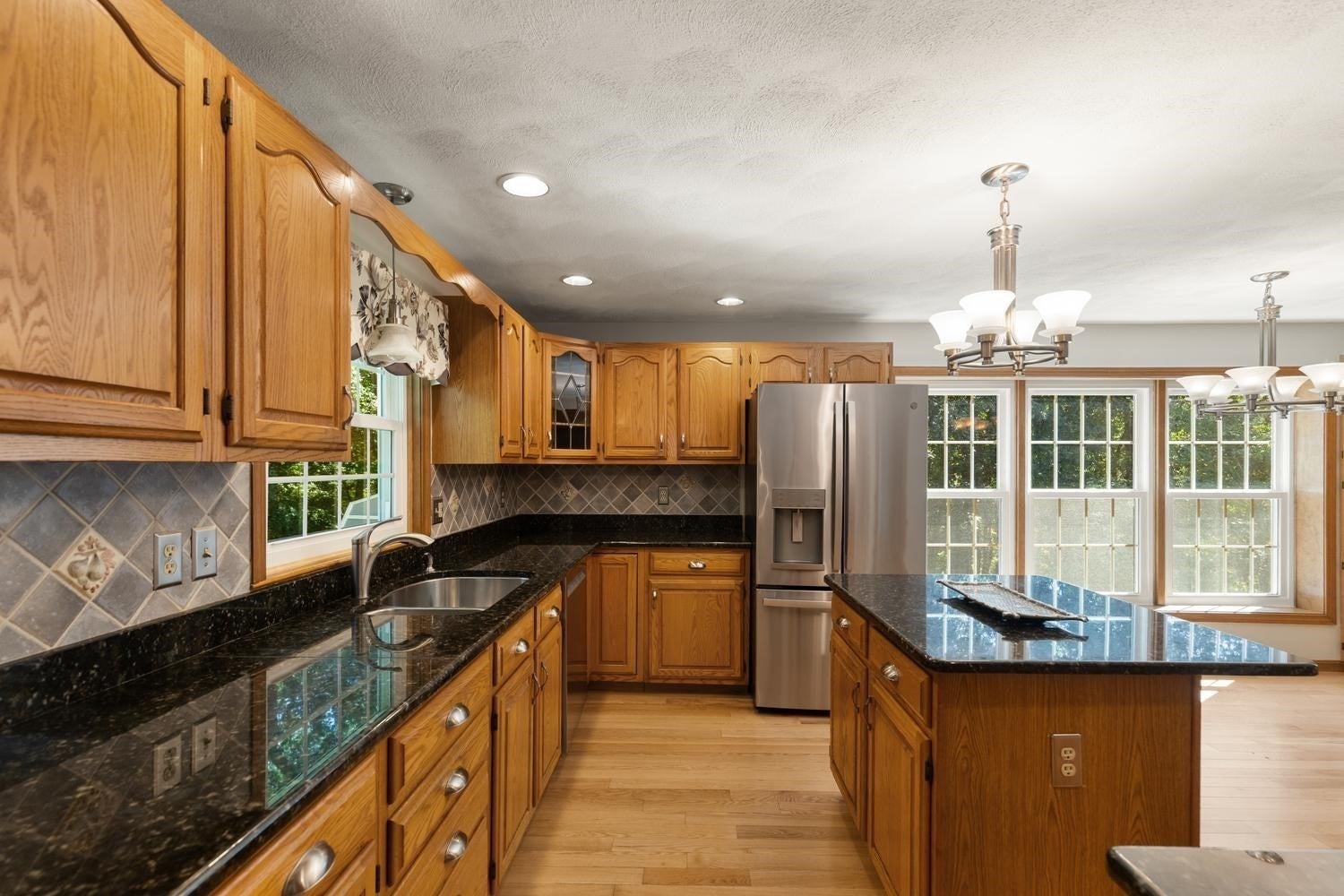 3 Karen Way, Methuen, MA, 3 Karen Way, Methuen, MA Photo #11