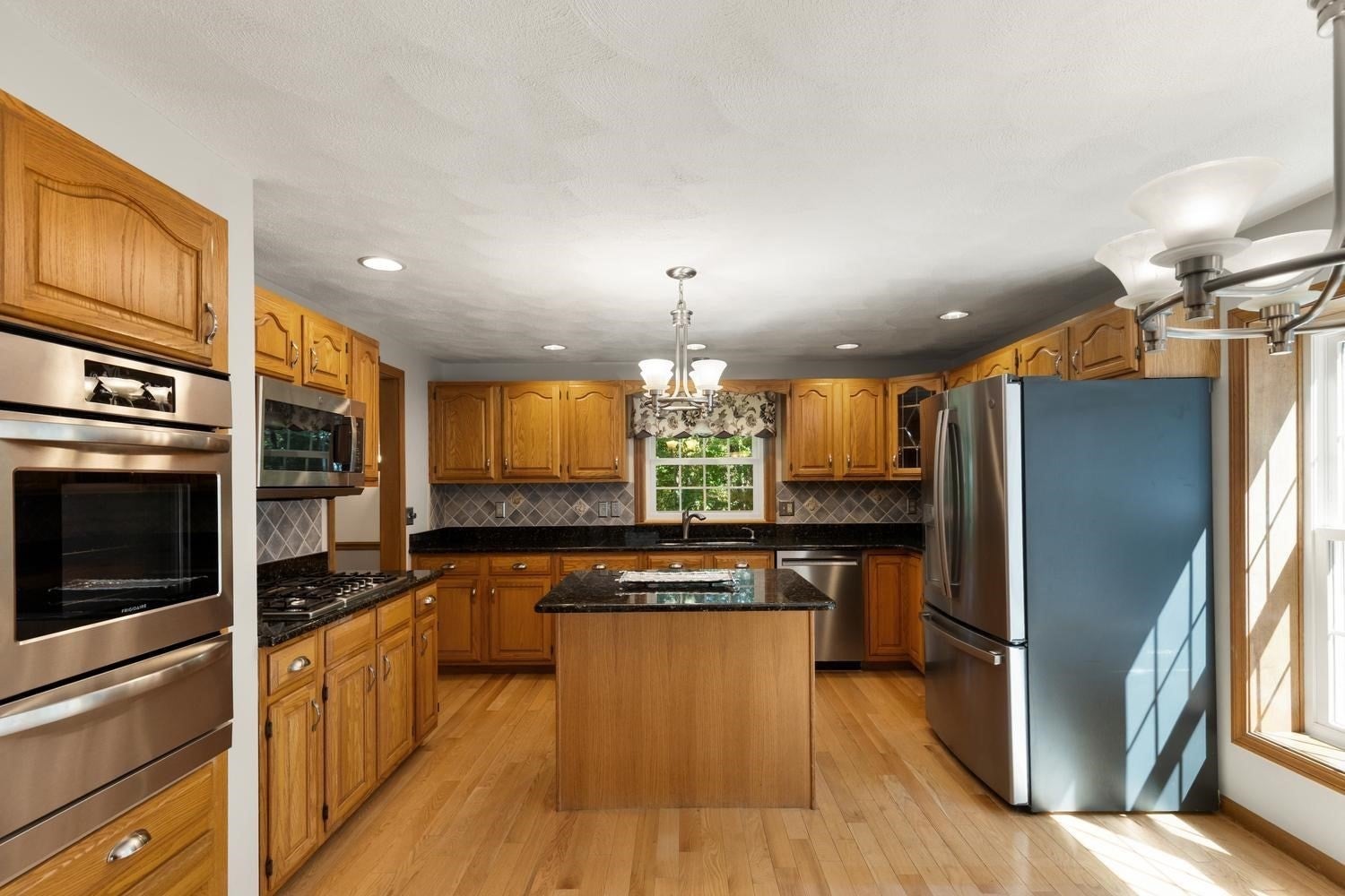 3 Karen Way, Methuen, MA, 3 Karen Way, Methuen, MA Photo #7