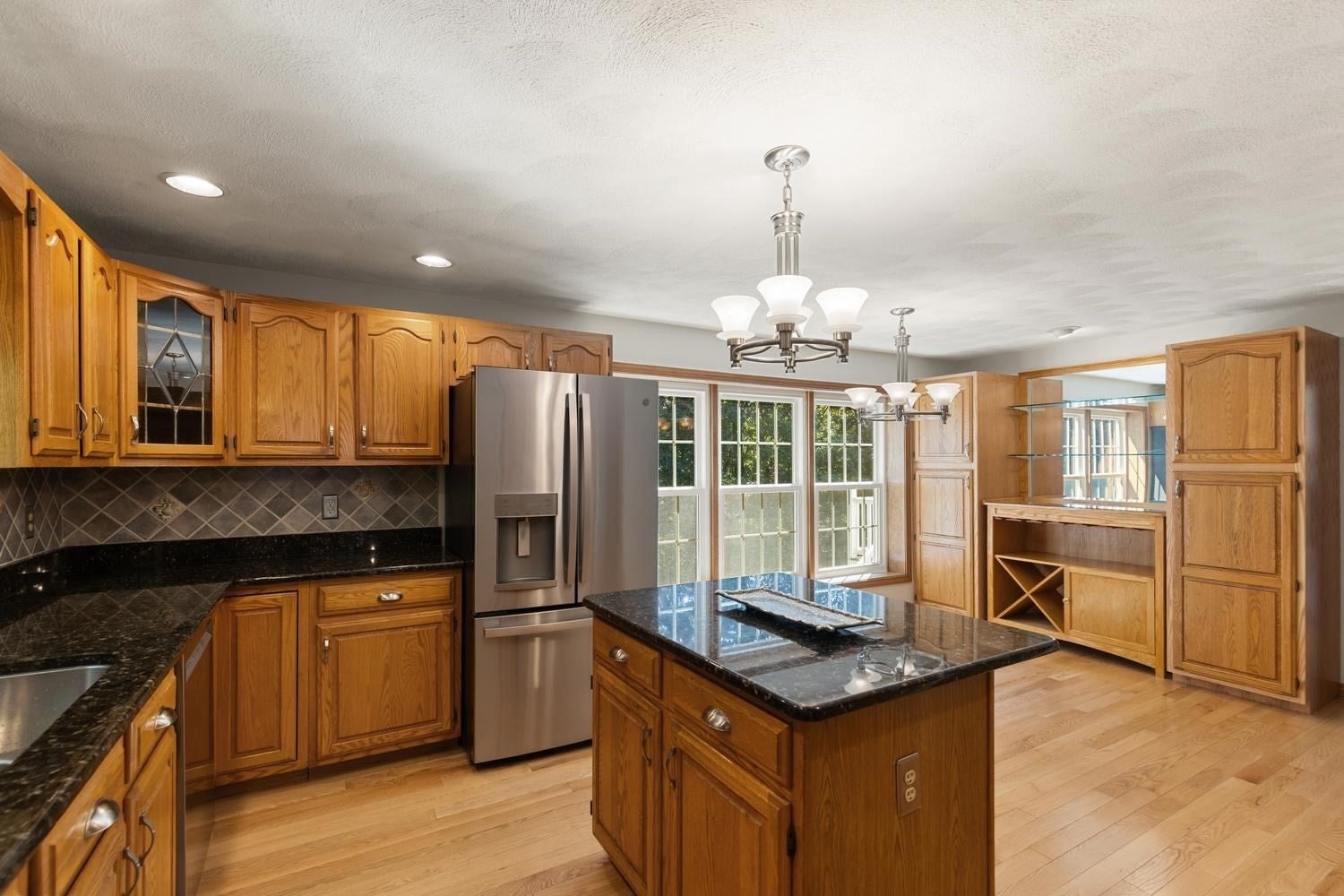 3 Karen Way, Methuen, MA, 3 Karen Way, Methuen, MA Photo #9