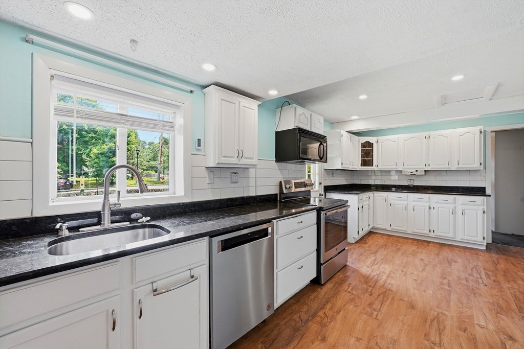 70 Muller Rd, Burlington, MA, 70 Muller Rd, Burlington, MA Photo #8