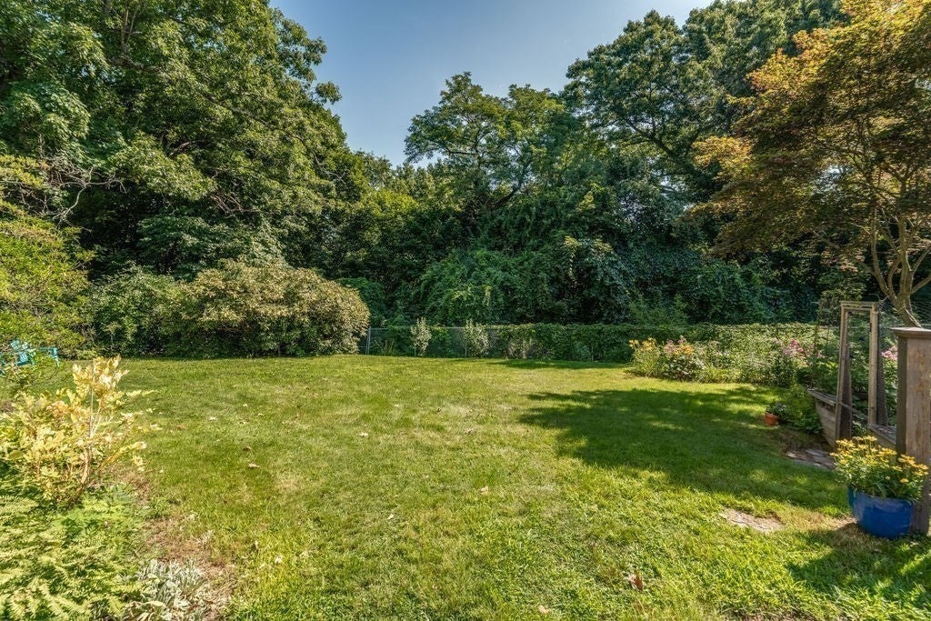 116 Pleasant St, Holyoke, MA, 116 Pleasant St, Holyoke, MA Photo #29