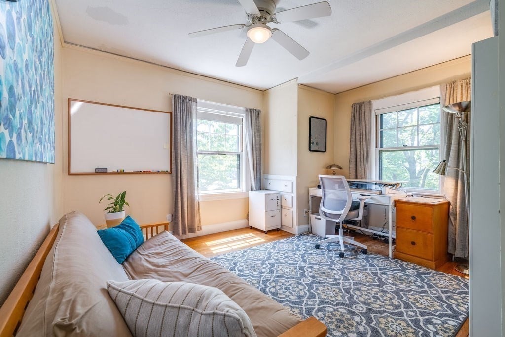 116 Pleasant St, Holyoke, MA, 116 Pleasant St, Holyoke, MA Photo #21