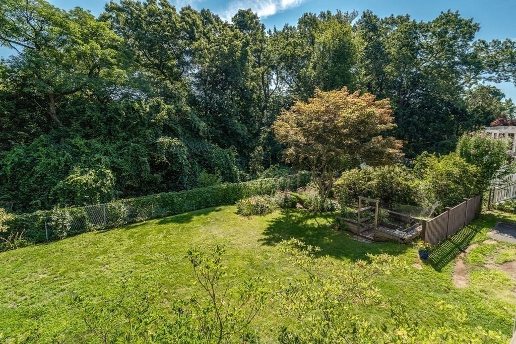 116 Pleasant St, Holyoke, MA, 116 Pleasant St, Holyoke, MA Photo #28