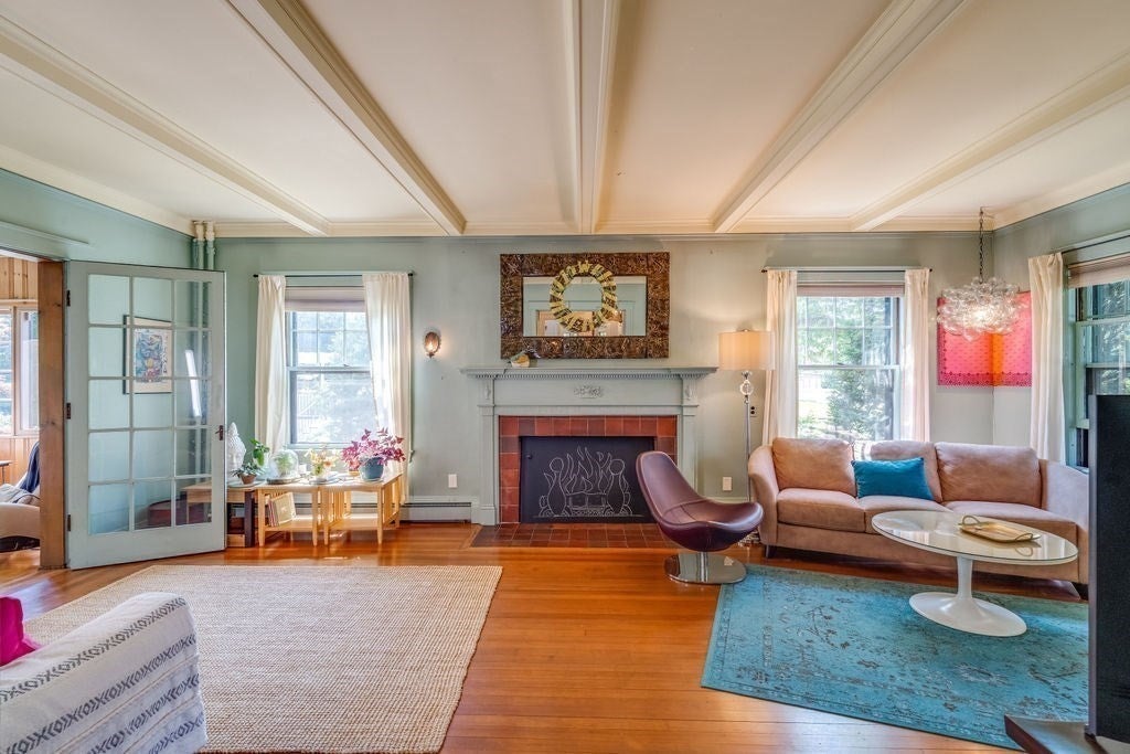 116 Pleasant St, Holyoke, MA, 116 Pleasant St, Holyoke, MA Photo #4