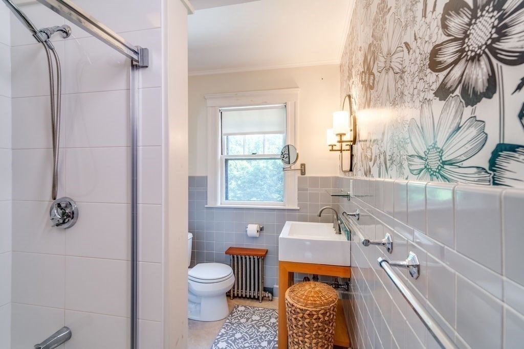 116 Pleasant St, Holyoke, MA, 116 Pleasant St, Holyoke, MA Photo #24