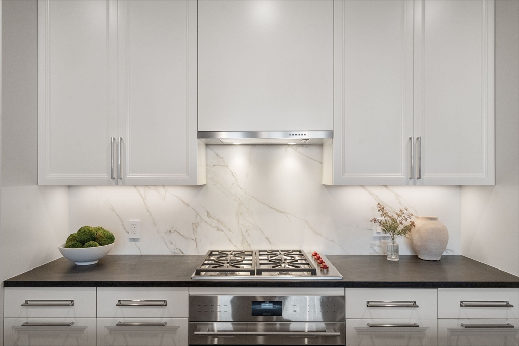 100 Linden Street Unit 102