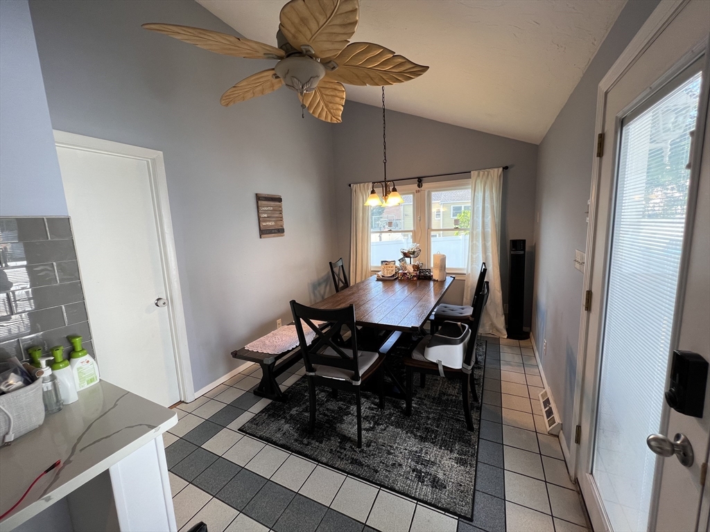 35 Harding Ave 35