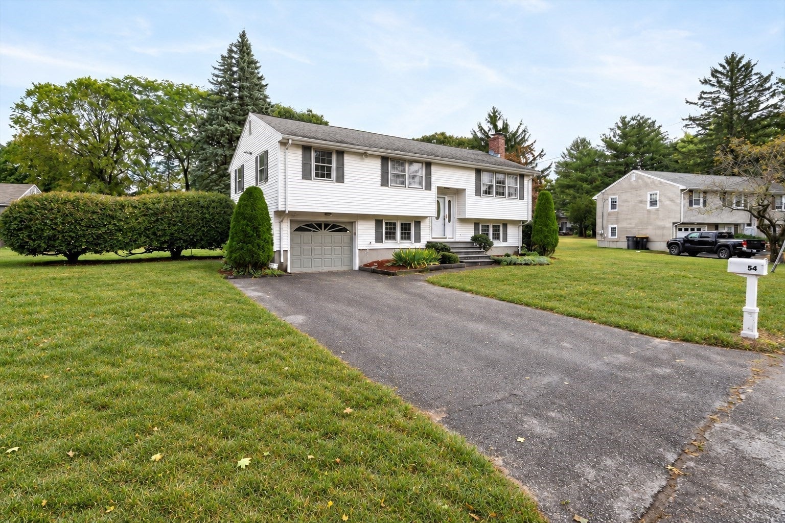 54 Apple D'or Road, Framingham, MA, 54 Apple D'or Road, Framingham, MA Photo #2